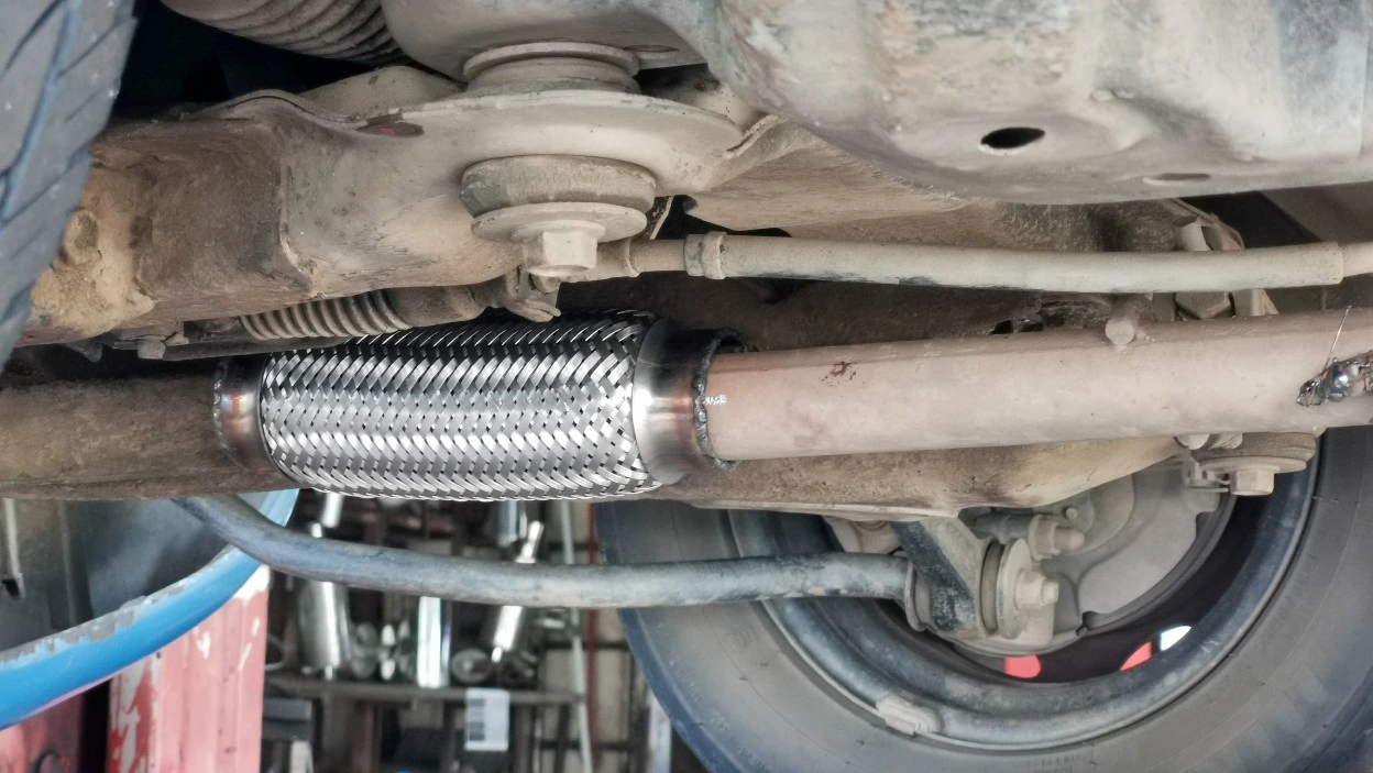 spawanie złączki tłumika